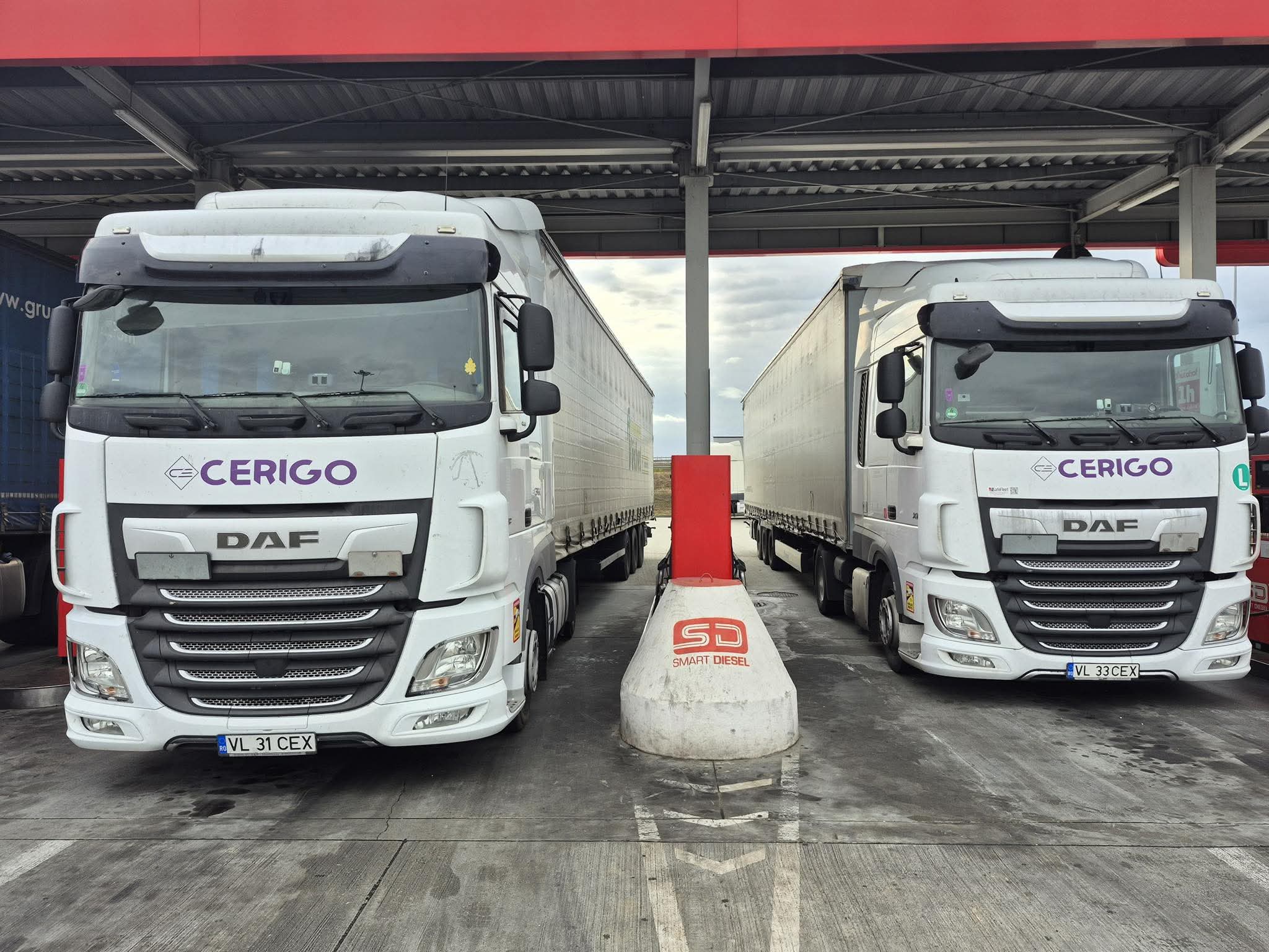 Camion transport grupaj internațional